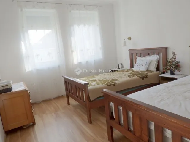 Eladó ház Vecsés 140 nm