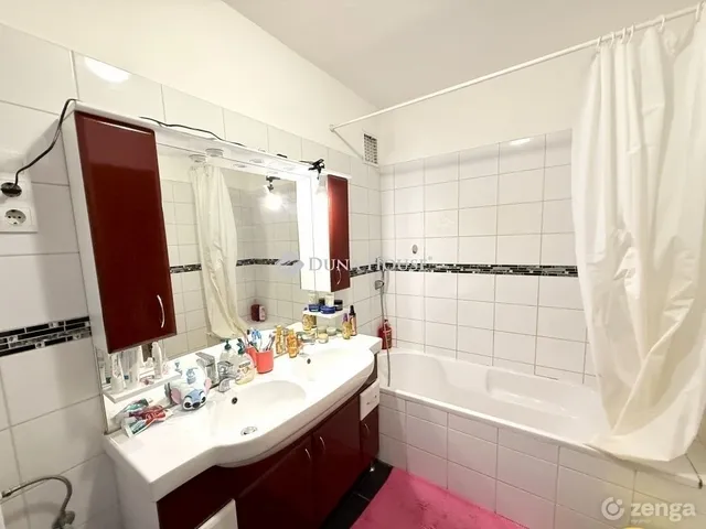 Eladó ház Budapest XVIII. kerület 218 nm