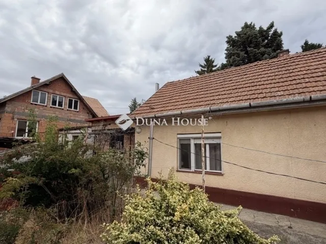 Eladó ház Gyömrő 180 nm
