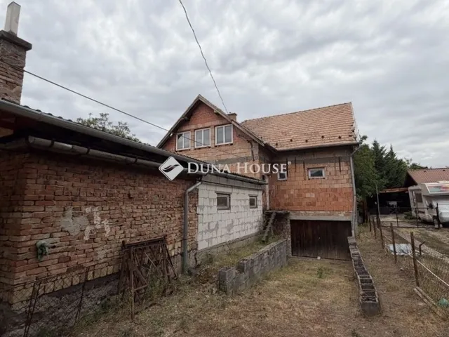 Eladó ház Gyömrő 180 nm