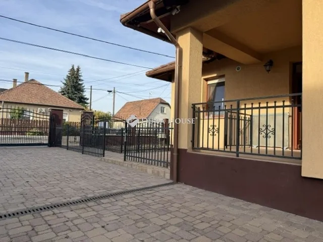 Eladó ház Gyál 102 nm