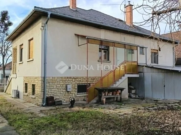 Eladó ház Budapest XVI. kerület 266 nm