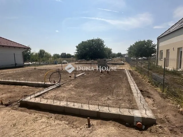 Eladó ház Fót 80 nm