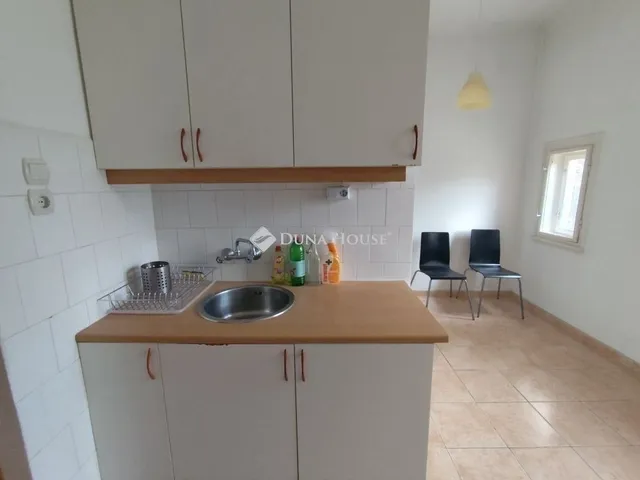 Eladó lakás Budapest XI. kerület, Albertfalva 42 nm