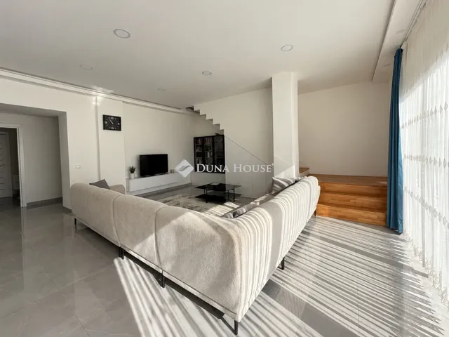 Eladó ház Budapest XIX. kerület 196 nm