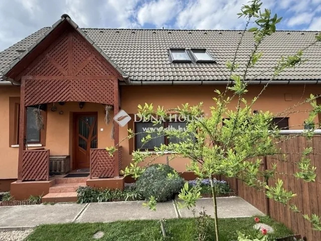 Eladó ház Szirmabesenyő 173 nm