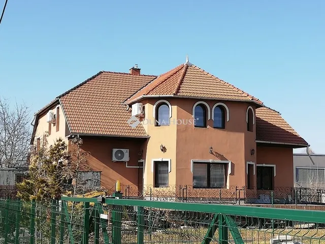 Eladó ház Miskolc, Görömböly 260 nm