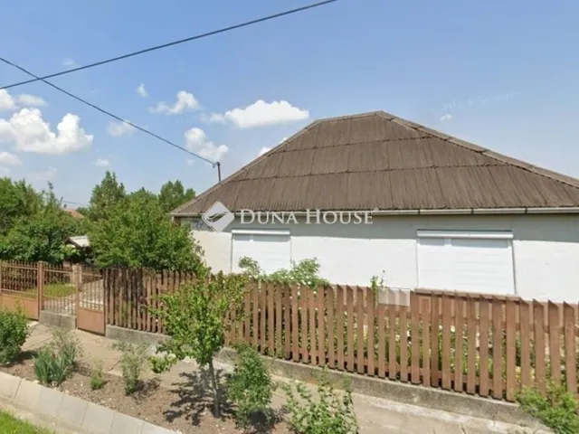 Eladó ház Mezőzombor 122 nm