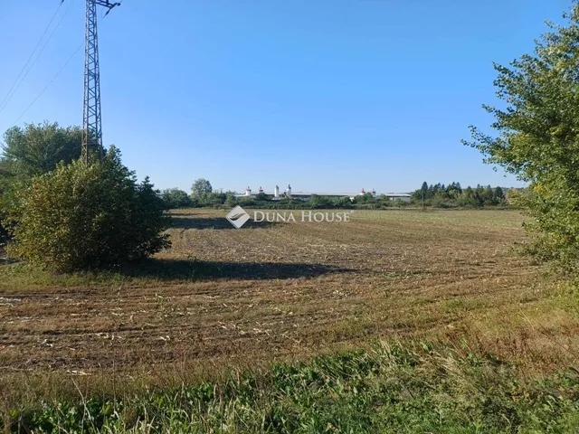 Eladó telek Nyékládháza 20964 nm