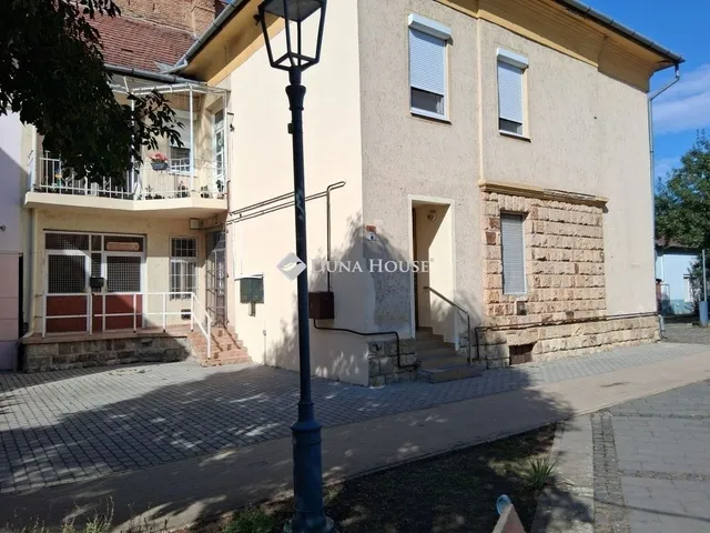 Eladó lakás Szikszó 190 nm