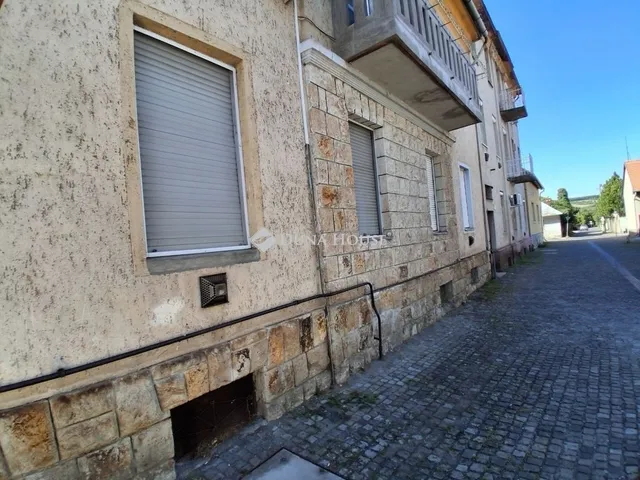 Eladó lakás Szikszó 190 nm