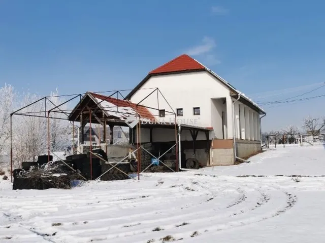 Eladó ház Hét 87 nm