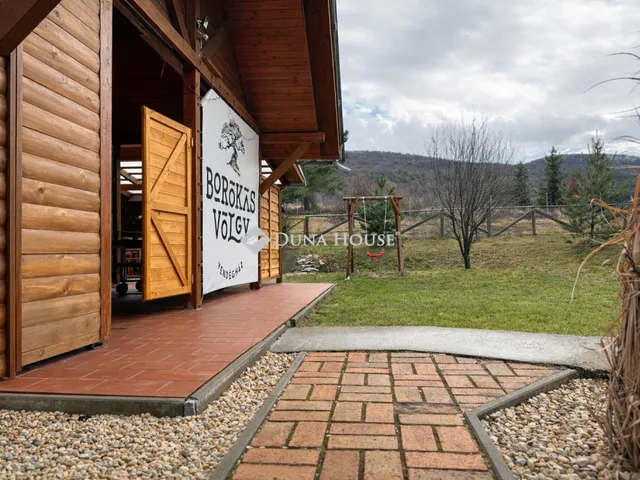 Eladó kereskedelmi és ipari ingatlan Mályinka 462 nm