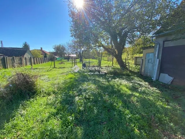 Eladó ház Szeleste 64 nm