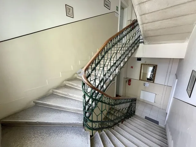 Eladó kereskedelmi és ipari ingatlan Szombathely, Belváros 60 nm