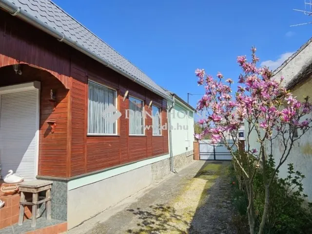 Eladó ház Sorokpolány 126 nm