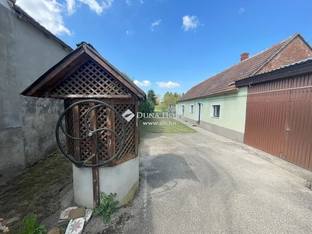 Eladó ház Hosszúpereszteg 95 nm