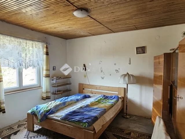 Eladó telek Sárvár 2413 nm
