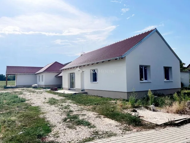 Eladó ház Söpte 94 nm