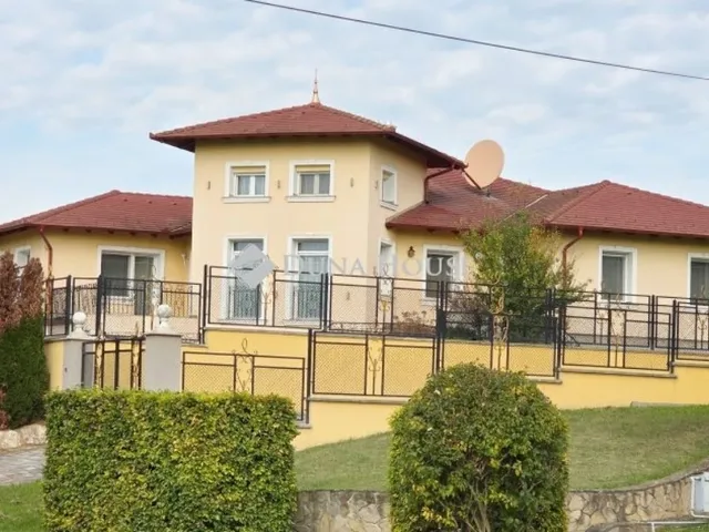 Eladó ház Sitke 433 nm