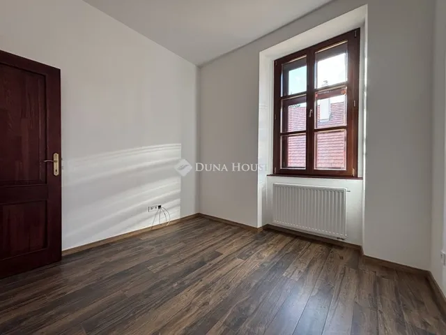 Eladó lakás Sopron 66 nm