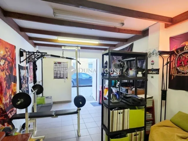 Eladó kereskedelmi és ipari ingatlan Szombathely 17 nm