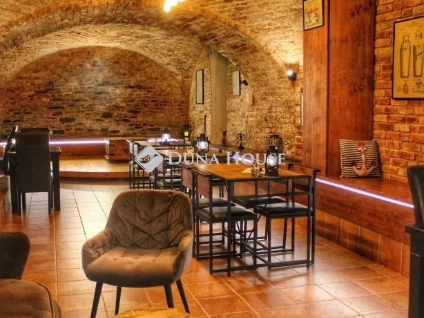 Kiadó kereskedelmi és ipari ingatlan Szombathely, Belváros 171 nm