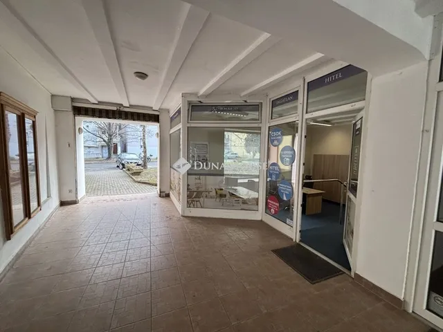 Kiadó kereskedelmi és ipari ingatlan Szombathely, Belváros 54 nm