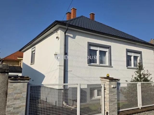 Eladó ház Szombathely, Kámon 200 nm
