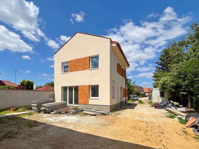 Eladó ház Sárvár 105 nm