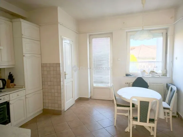 Eladó lakás Szombathely 106 nm