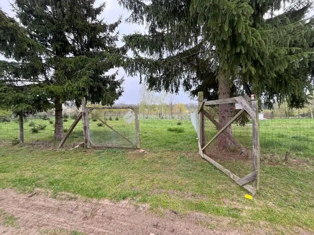 Eladó telek Szombathely 878 nm