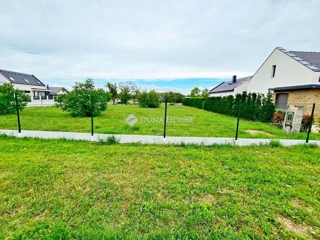 Eladó telek Balatongyörök 1156 nm