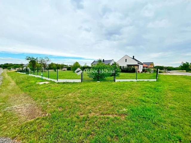 Eladó telek Balatongyörök 1156 nm