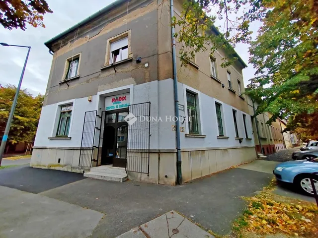 Eladó kereskedelmi és ipari ingatlan Szombathely, Belváros 72 nm