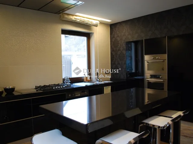 Eladó ház Szentendre 450 nm