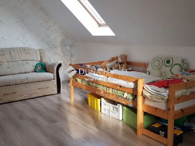 Eladó ház Pócsmegyer 142 nm