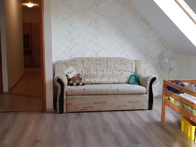 Eladó ház Pócsmegyer 142 nm