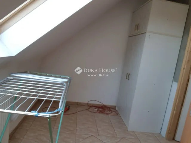 Eladó ház Pócsmegyer 142 nm