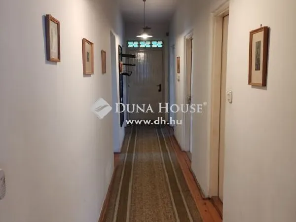 Eladó ház Dunabogdány 261 nm