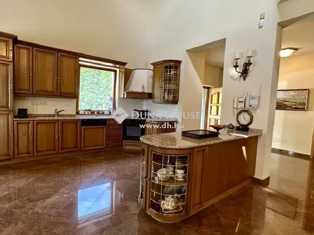 Eladó ház Leányfalu 470 nm