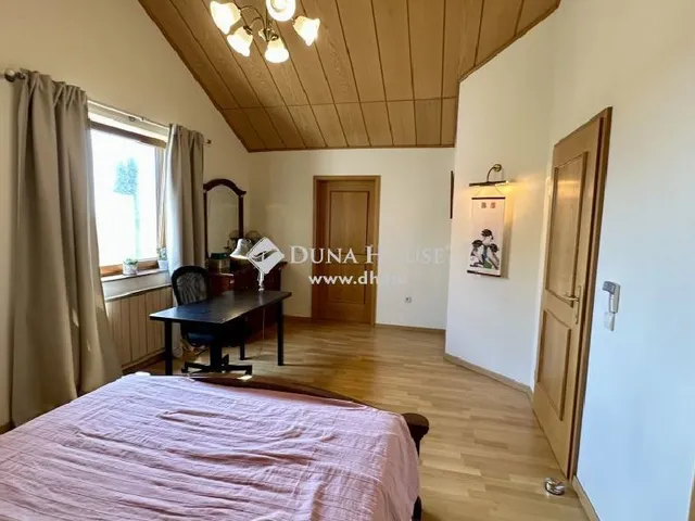 Eladó ház Leányfalu 470 nm