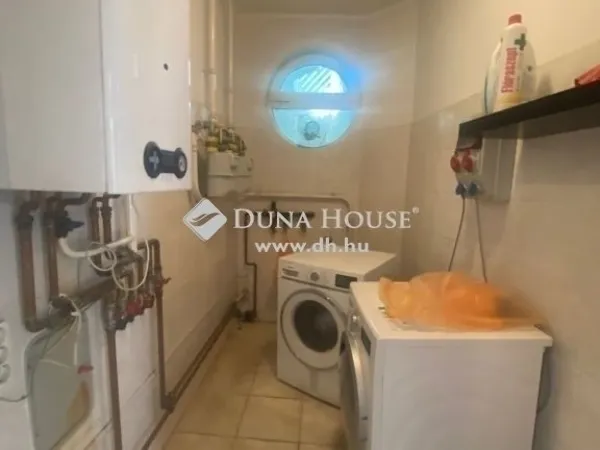 Eladó ház Budapest II. kerület 341 nm