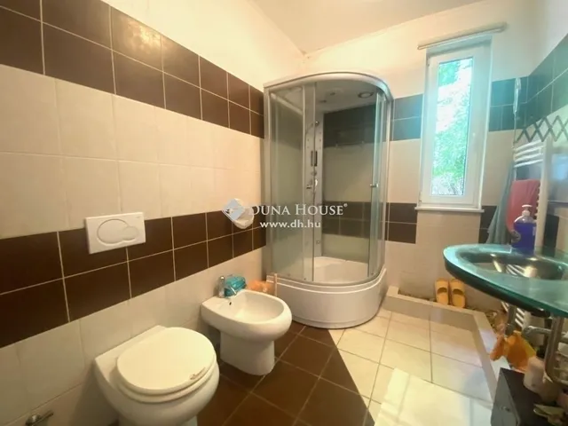 Eladó ház Budapest II. kerület 341 nm