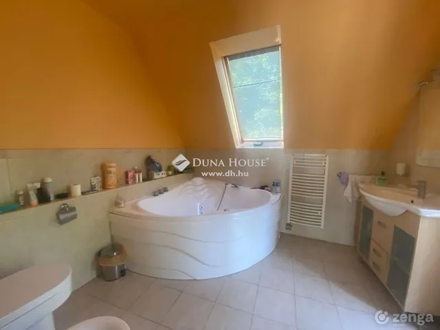 Eladó ház Budapest II. kerület 341 nm