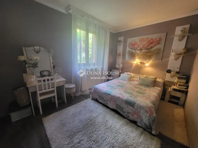 Eladó ház Leányfalu 195 nm