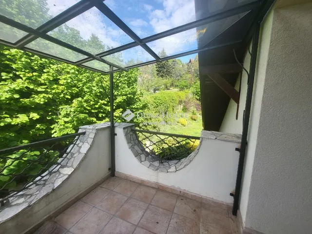 Eladó ház Leányfalu 195 nm