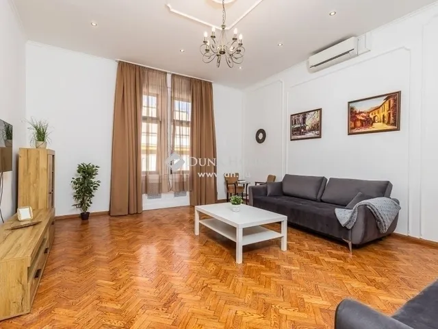 Eladó lakás Budapest VI. kerület 101 nm