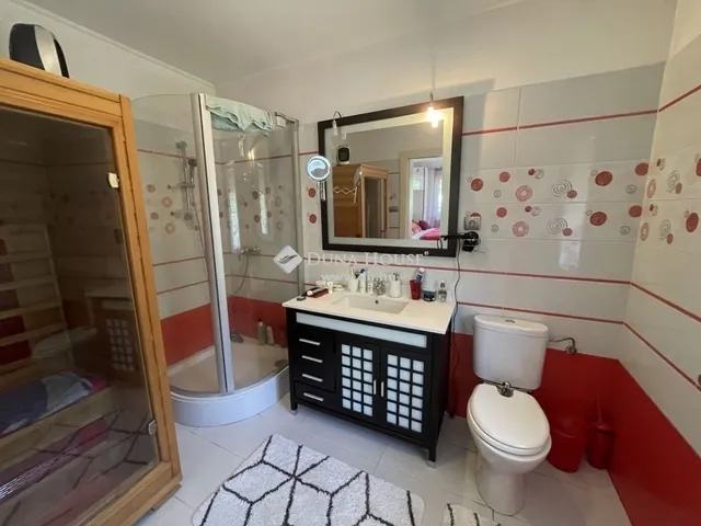 Eladó ház Pócsmegyer 116 nm