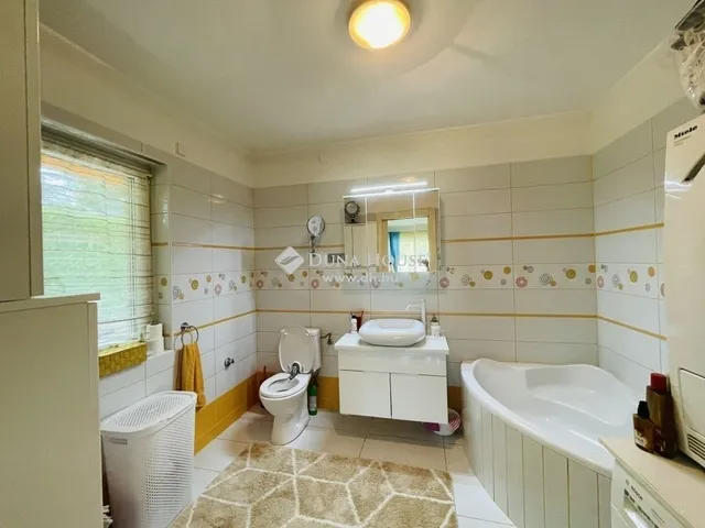 Eladó ház Pócsmegyer 116 nm